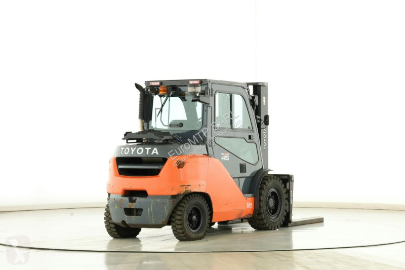 رافعة شوكية Toyota