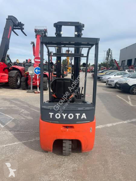 Vysokozdvižný vozík Toyota 8FBES15T