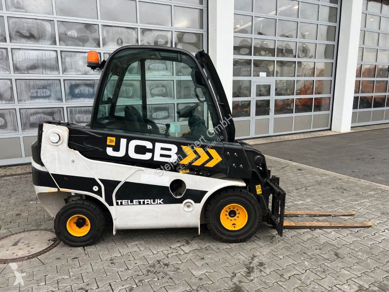رافعة شوكية JCB TLT 30D Teletruck 2WD / nur...