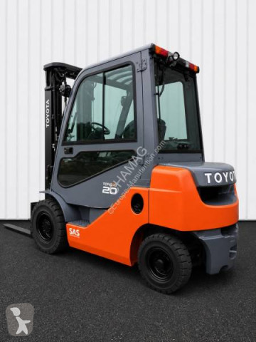 Дизелов мотокар Toyota