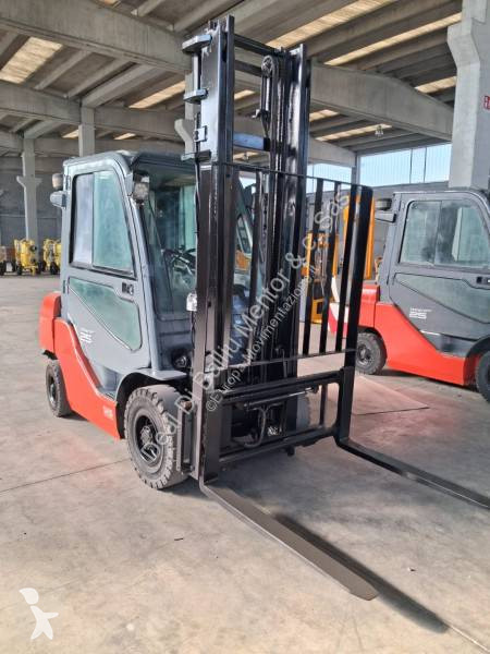 رافعة شوكية Toyota 068FD25F 11173
