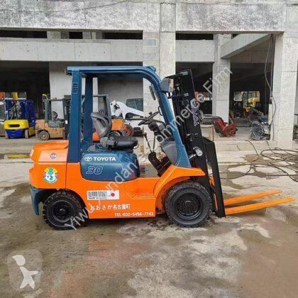 رافعة شوكية Toyota 30
