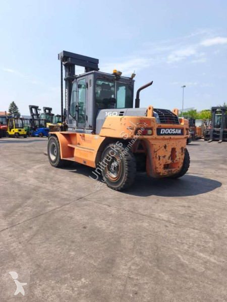 رافعة شوكية Doosan D160S-5
