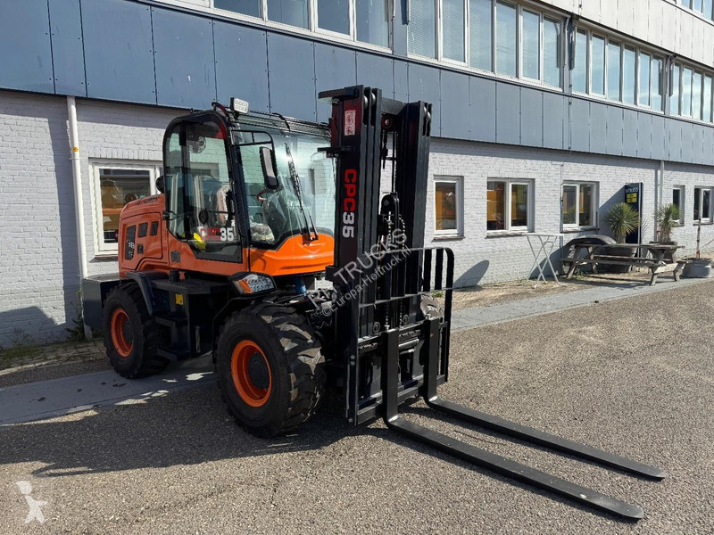 Vysokozdvižný vozík  CPC35 4X4 ROUGH TERRAIN -...