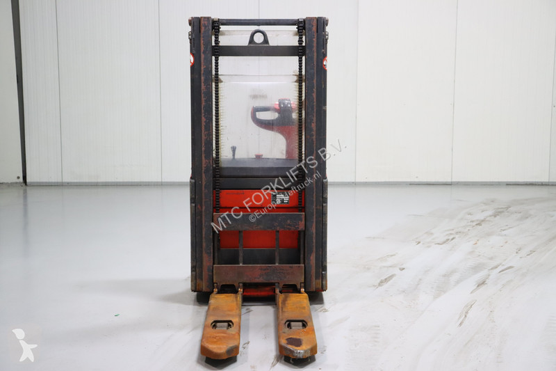 رافعة شوكية Linde L12
