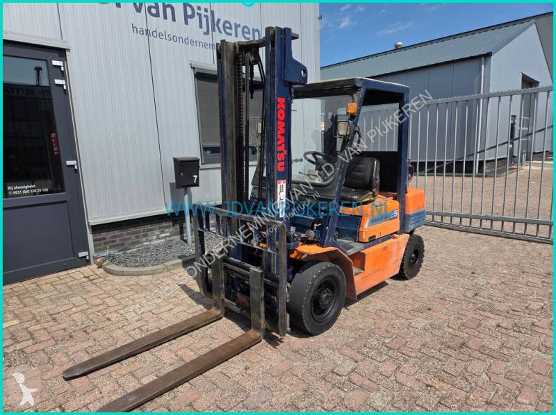 Teleskopický manipulátor Komatsu FG25 2.5t...