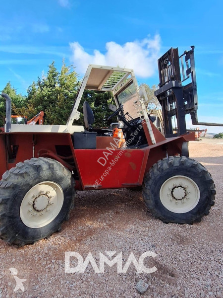رافعة شوكية Manitou