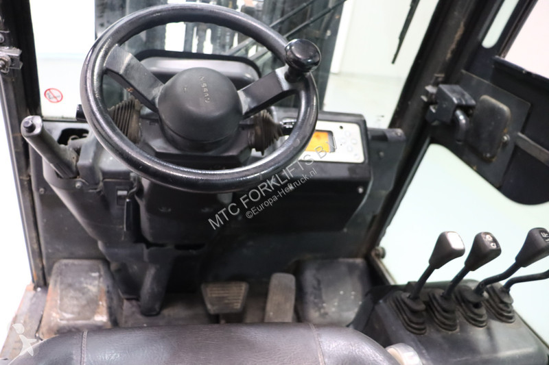 رافعة شوكية Nissan JG1N1L20Q