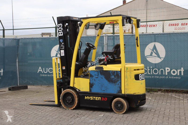 رافعة شوكية Hyster MWB
