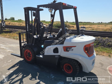 Teleskopický manipulátor Bobcat D30NXE