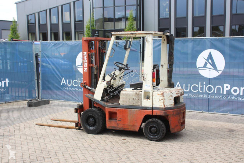 Chariot élévateur Nissan EH01A15U