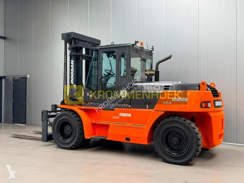 Chariot élévateur Doosan D 160 S-5