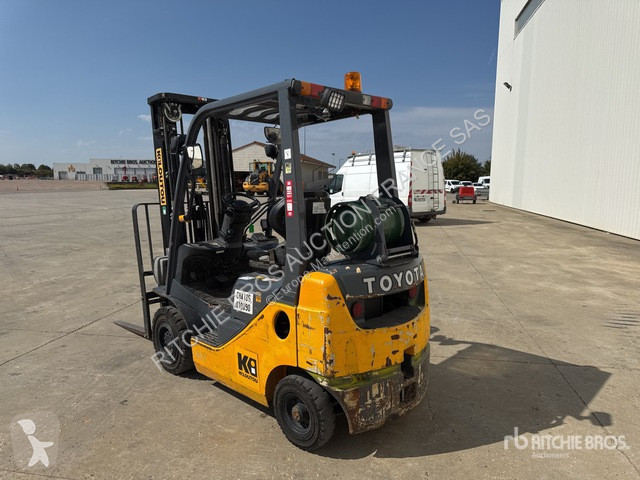 Carretilla elevadora Toyota  02-8FGF18