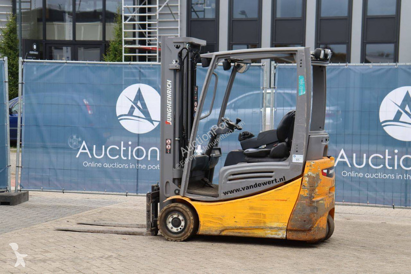 Chariot élévateur Jungheinrich EFG 216k