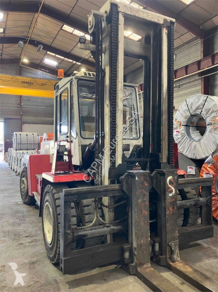 Chariot élévateur Svetruck 1612038