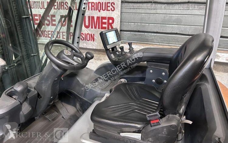 Chariot élévateur Still