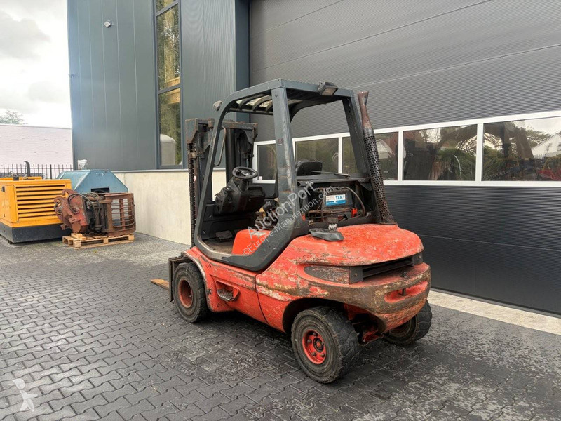 Linde D Forklift