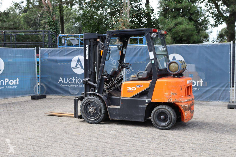Doosan G30G Forklift
