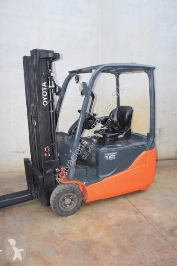 Toyota electric forklift