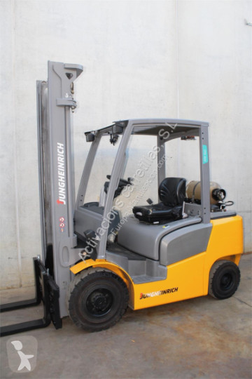 Jungheinrich Forklift