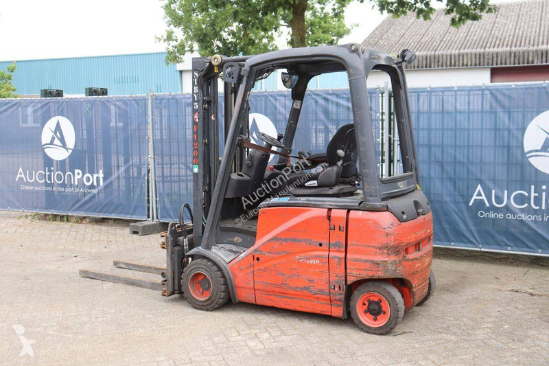 Stivuitor Linde 01