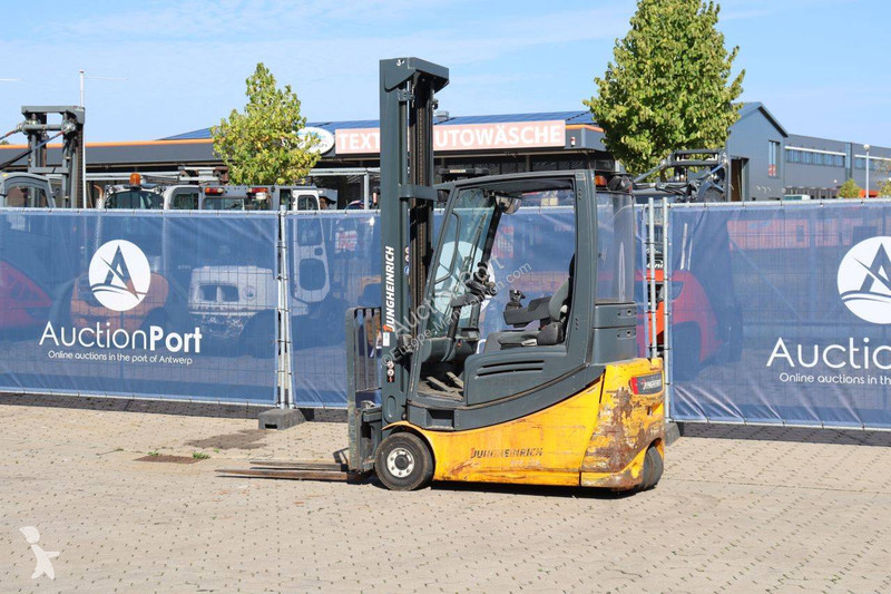 Carretilla elevadora Jungheinrich EFG 216