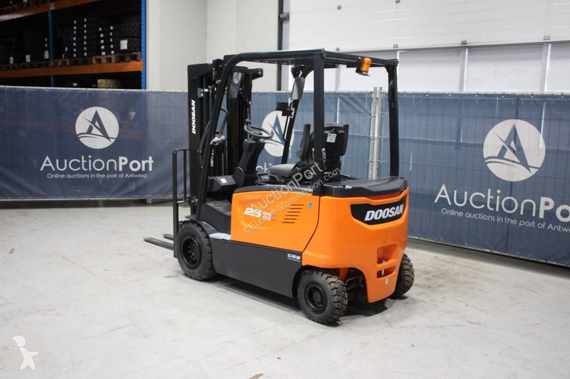 Chariot élévateur Doosan B25x-7plus