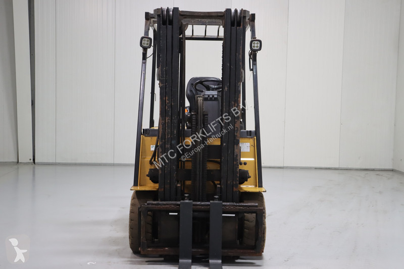 Автопогрузчик Caterpillar KPAC