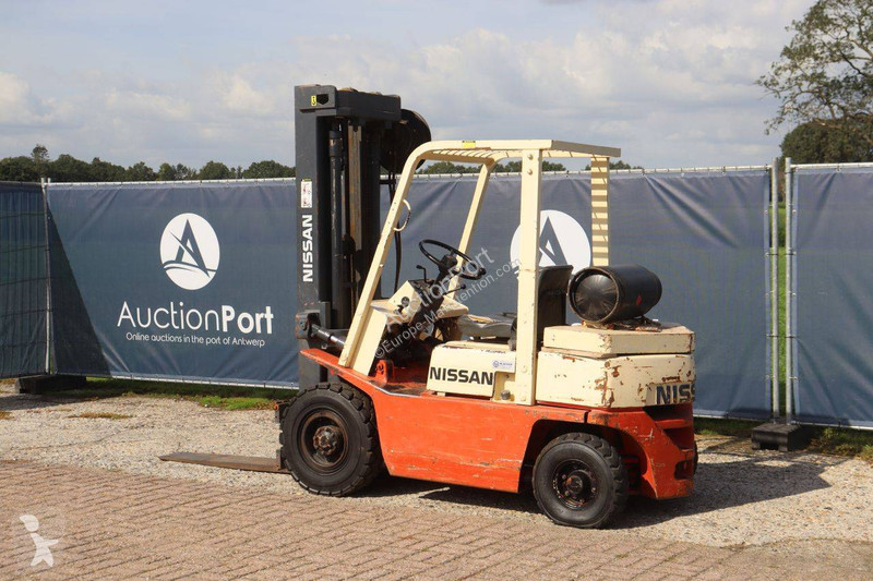 Wózek podnośnikowy Nissan PF02A20U