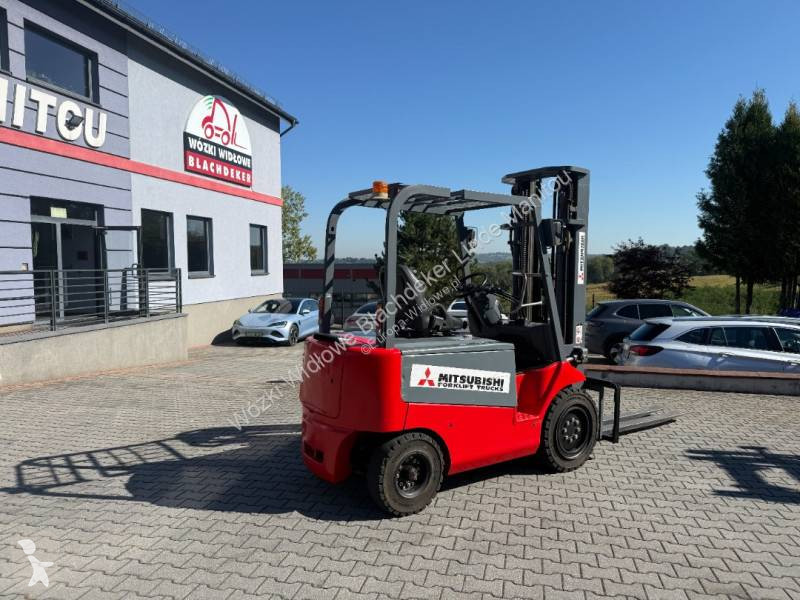 Wózek podnośnikowy Mitsubishi FB30PN