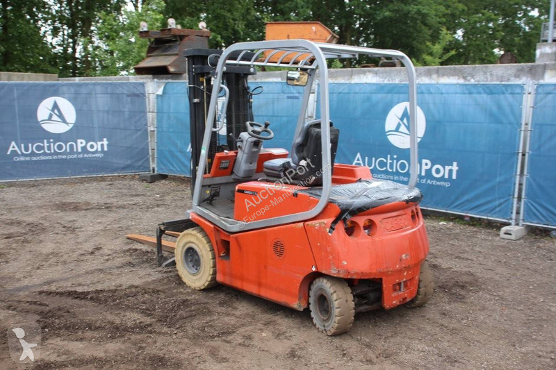 Carretilla elevadora BT CBE 2.5 AC