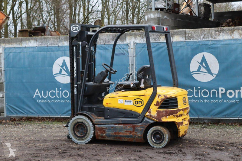Carretilla elevadora OM XE 25