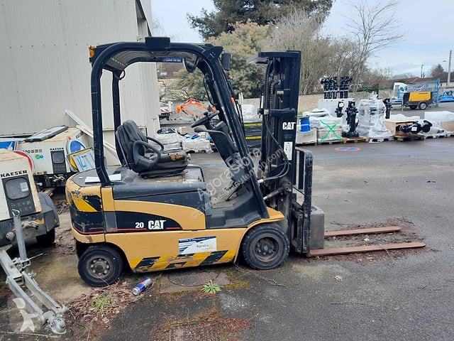 Кар Caterpillar EP20CN