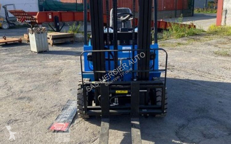 Empilhador elevador  chariot elevateur frontal...