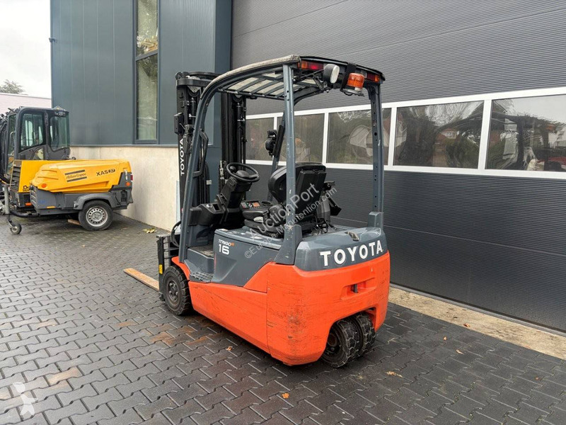 Chariot élévateur Toyota 8FBE16T
