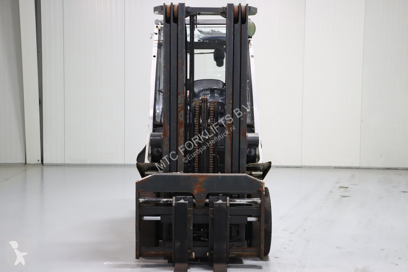 Chariot élévateur Nissan U1D2A25LQ