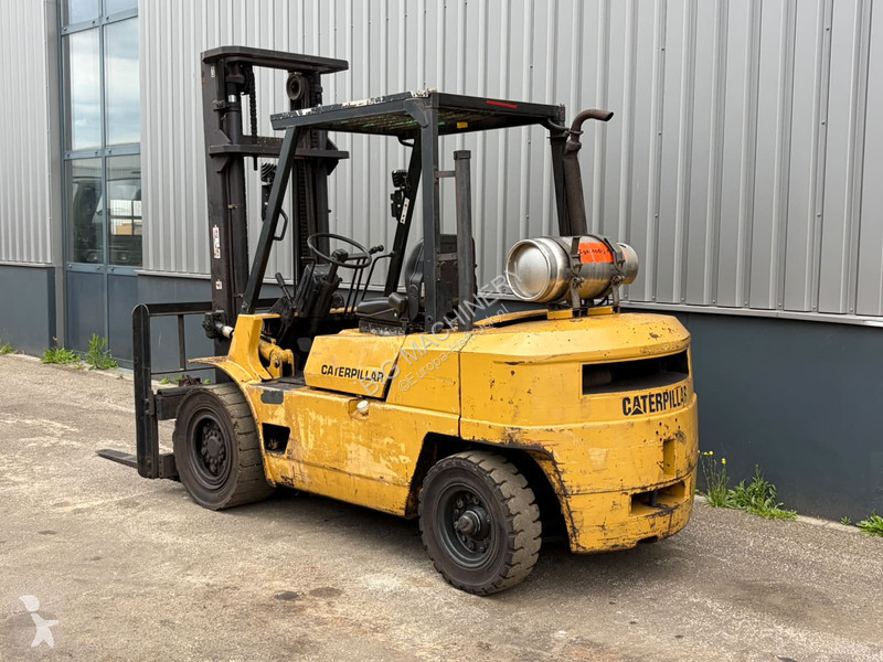 Кар Caterpillar GP40