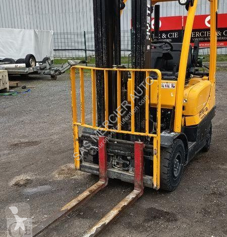 Empilhador elevador Hyster chariot mat