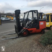 /25/3/2981722-chariot_elevateur-linde_th.jpg