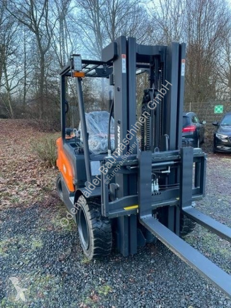 Stivuitor Doosan D30NXS