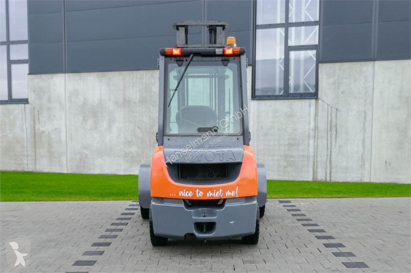 Teleskopický manipulátor Toyota 52-8FDJF35