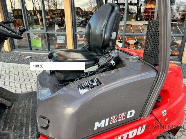 رافعة شوكية Manitou MI25D
