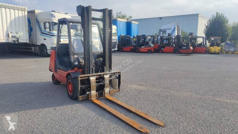 Chariot élévateur Fenwick-Linde E40P