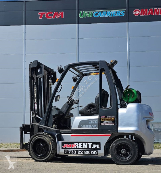 Teleskopický manipulátor Nissan UG1D2A32LQ
