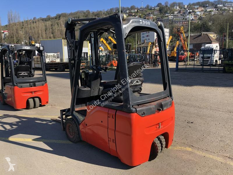 Chariot élévateur Linde  E16C-01