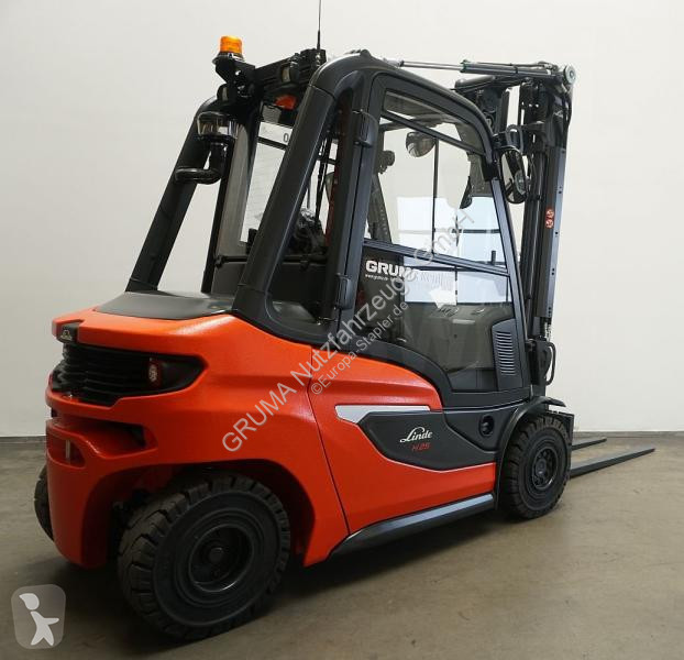 Teleskopický manipulátor Linde H 25 D 1202
