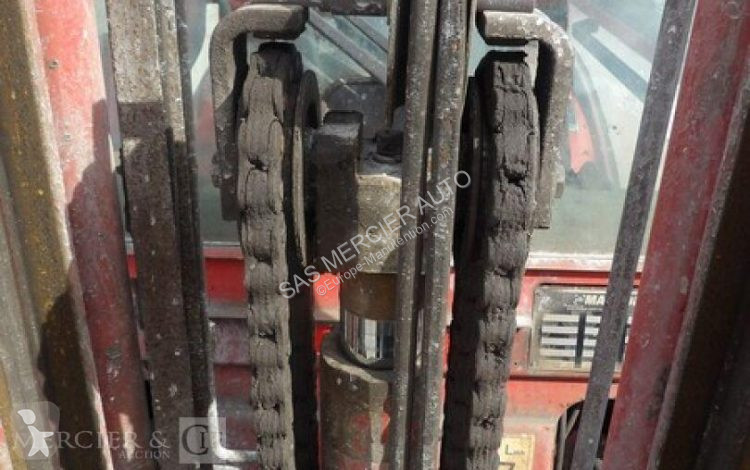 Heftruck Manitou chariot elevateur frontal...