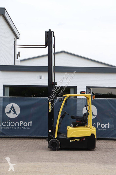 Навантажувач вилковий Hyster MWB