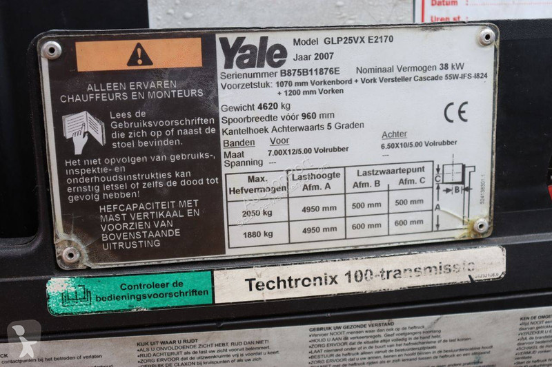 Chariot élévateur Yale GLP25VX