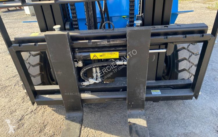 Empilhador elevador  chariot elevateur frontal...
